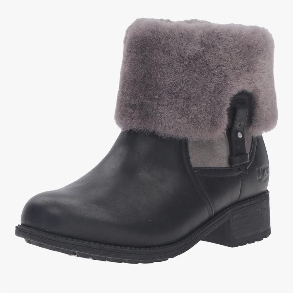 UGG Chyler Black Leather Boots/Shearling Cuff - Size 7 - New in Original Box